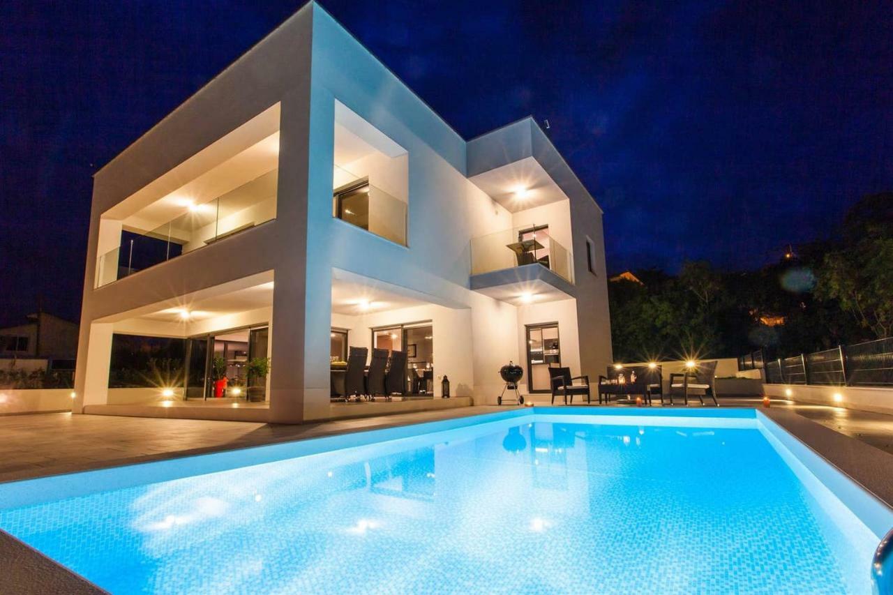 Villa Rina - Luxury Holiday Home Crikvenica Exteriör bild