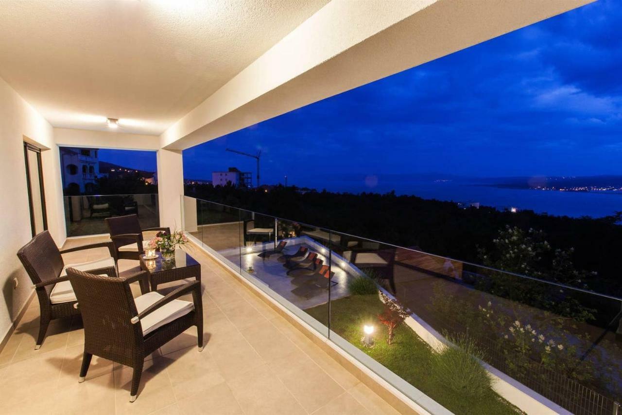 Villa Rina - Luxury Holiday Home Crikvenica Exteriör bild