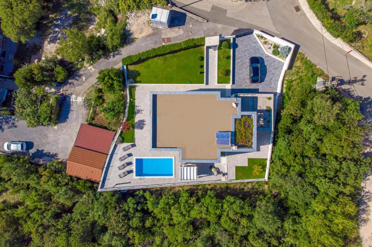 Villa Rina - Luxury Holiday Home Crikvenica Exteriör bild
